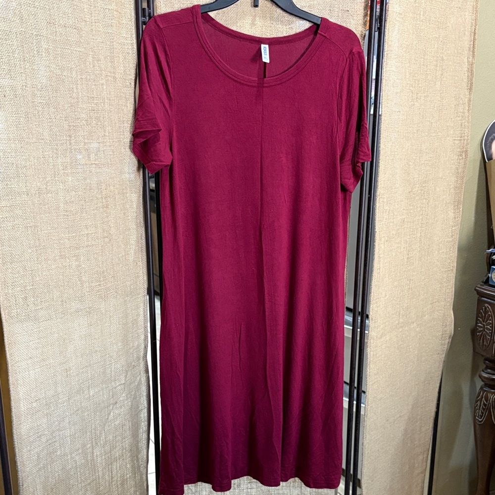 Chic Wine Midi Dress